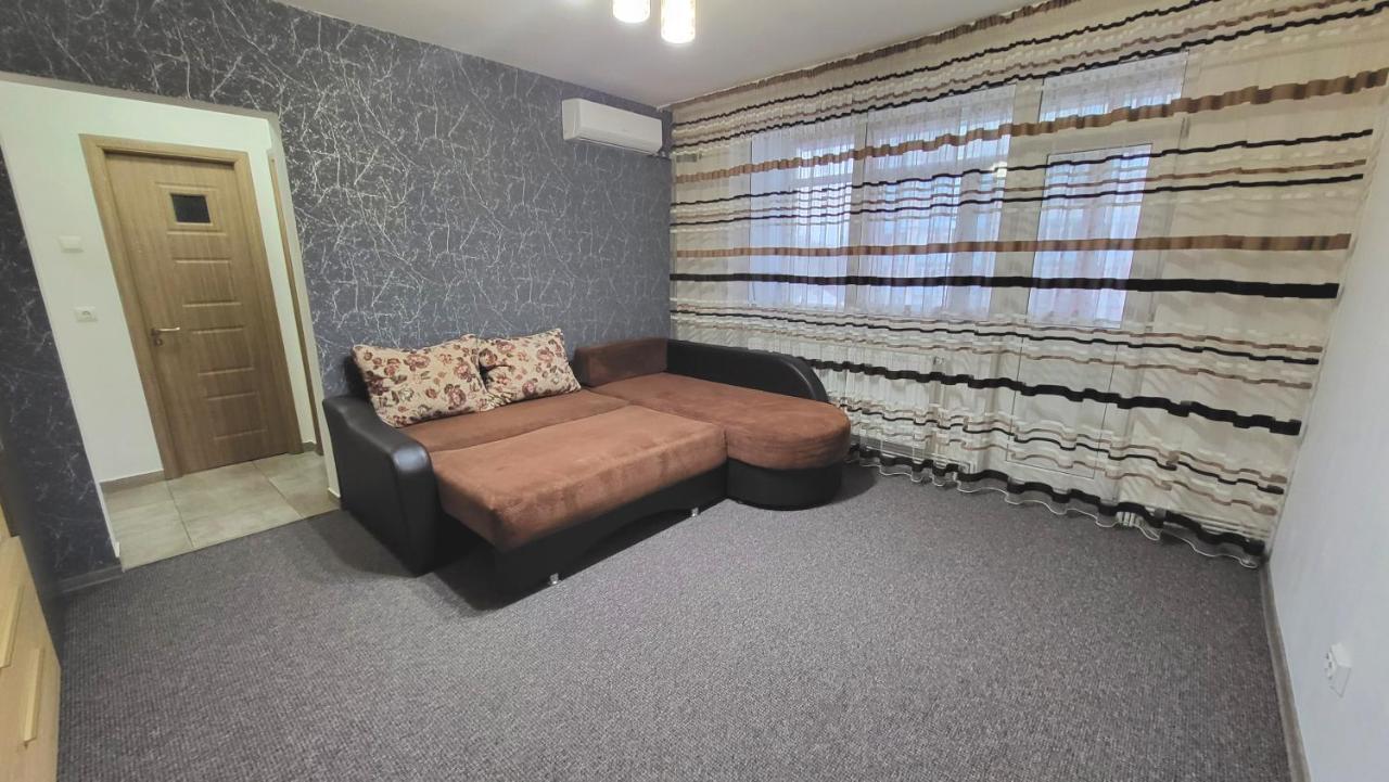 Apartament Navi Onesti Exterior photo